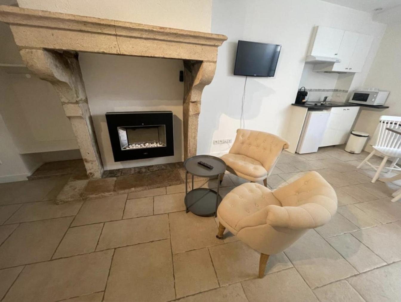 Batisse Paradis- 3 Appartements Calmes Et Elegants Au Centre Historique De Beaune Μπον Εξωτερικό φωτογραφία