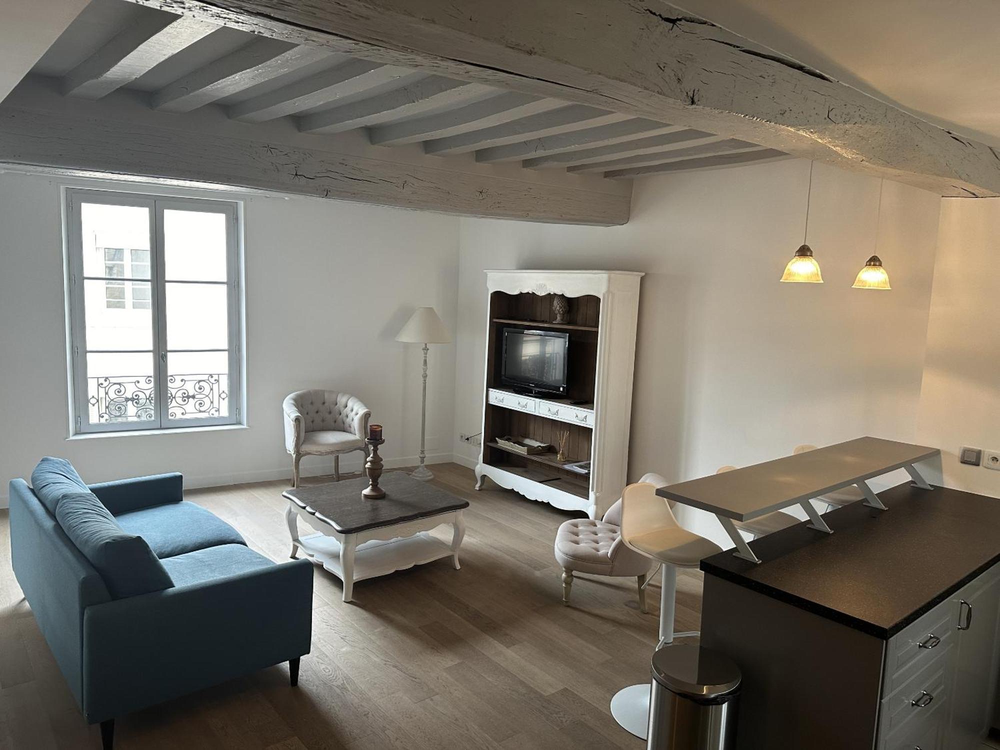 Batisse Paradis- 3 Appartements Calmes Et Elegants Au Centre Historique De Beaune Μπον Δωμάτιο φωτογραφία
