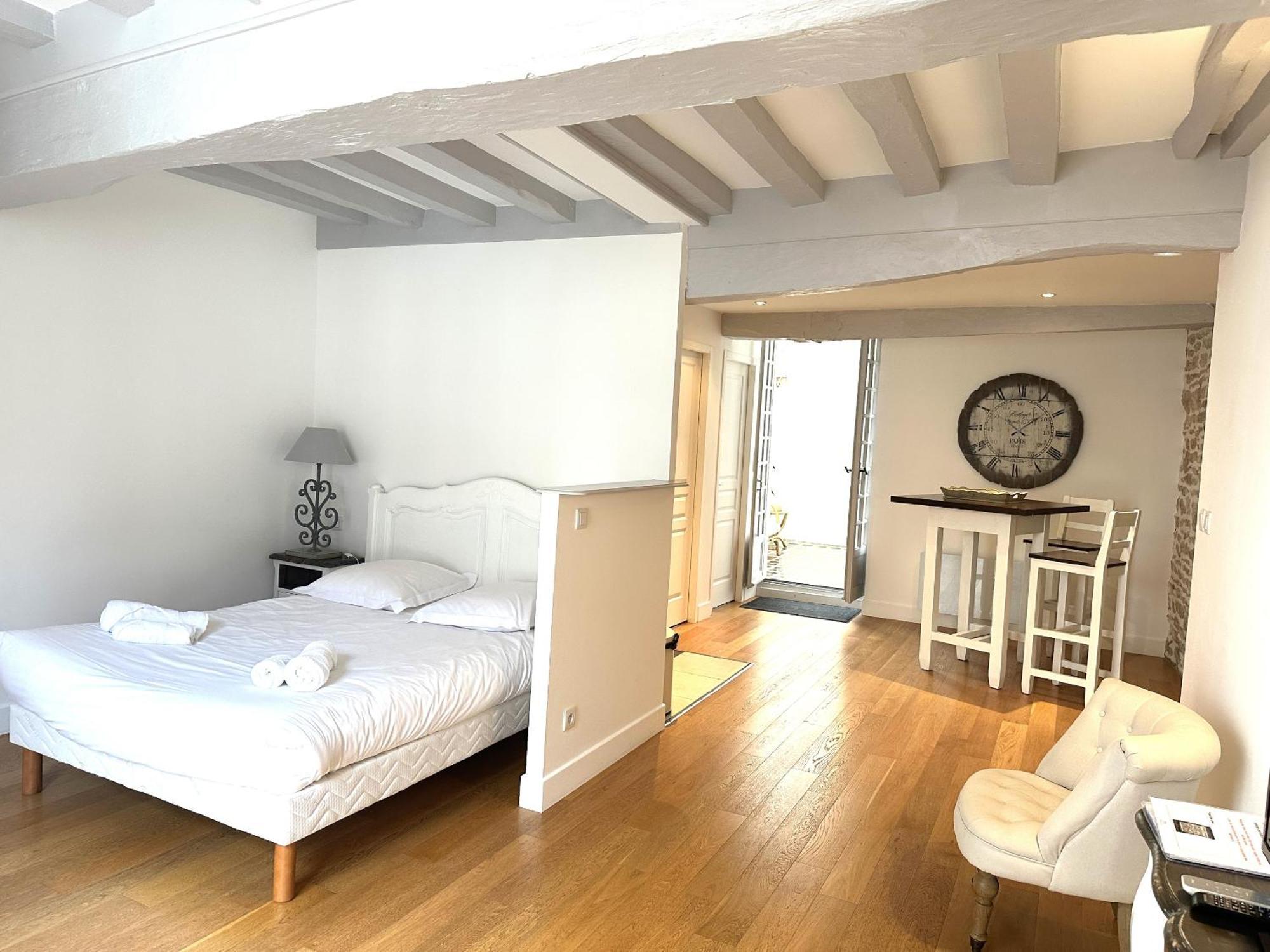 Batisse Paradis- 3 Appartements Calmes Et Elegants Au Centre Historique De Beaune Μπον Εξωτερικό φωτογραφία